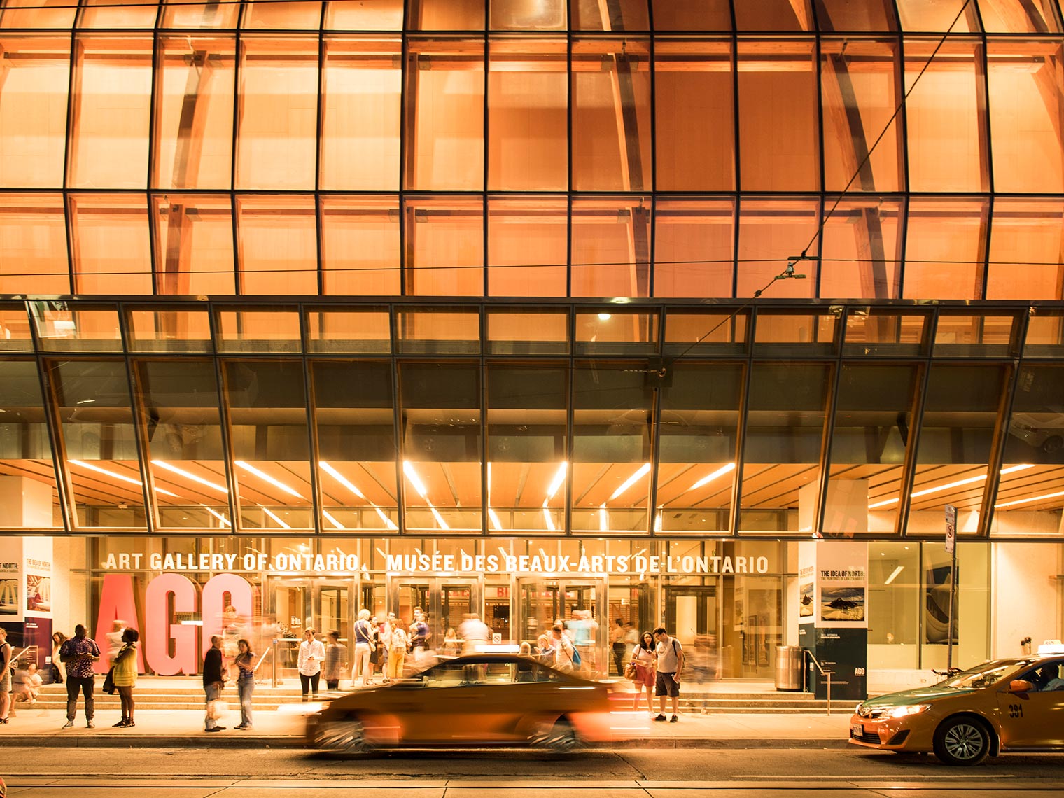 FRANK GEHRY | Art Gallery of Ontario - Toronto